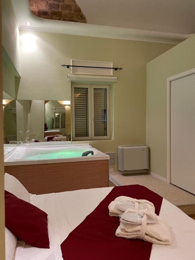 Isa Hotel